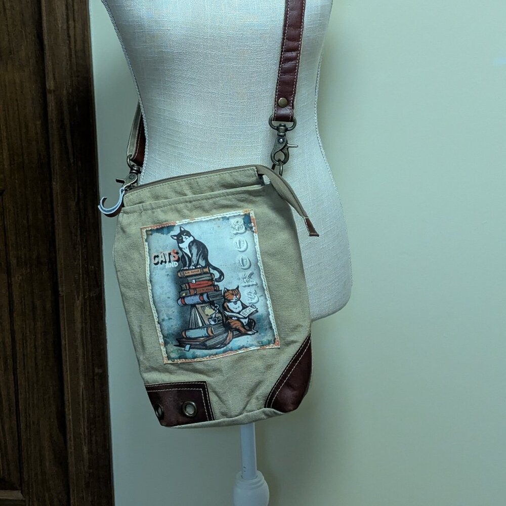 Clea Ray - Shoulder Bag - Upcycled